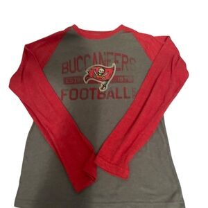 NFL Woman’s Tampa Bay Buccaneers Red and Gray Long Sleeve Tee Medium